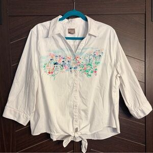 Chico’s Mediterranean scene button down tie waist v neck collared top. XL